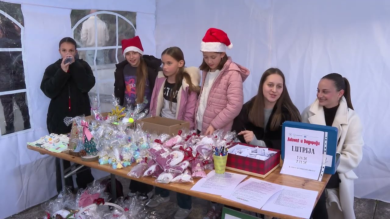 Advent u Dugopolju 2025. - Podjela bakalara, lutrija, koncert Josip Ivančić i Hrvatske ruže