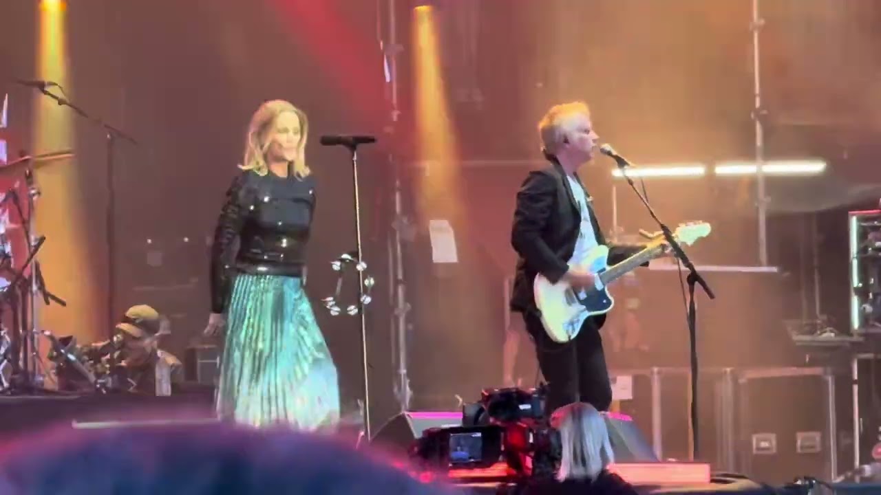 Belinda Carlisle - Live Your Life Be Free 