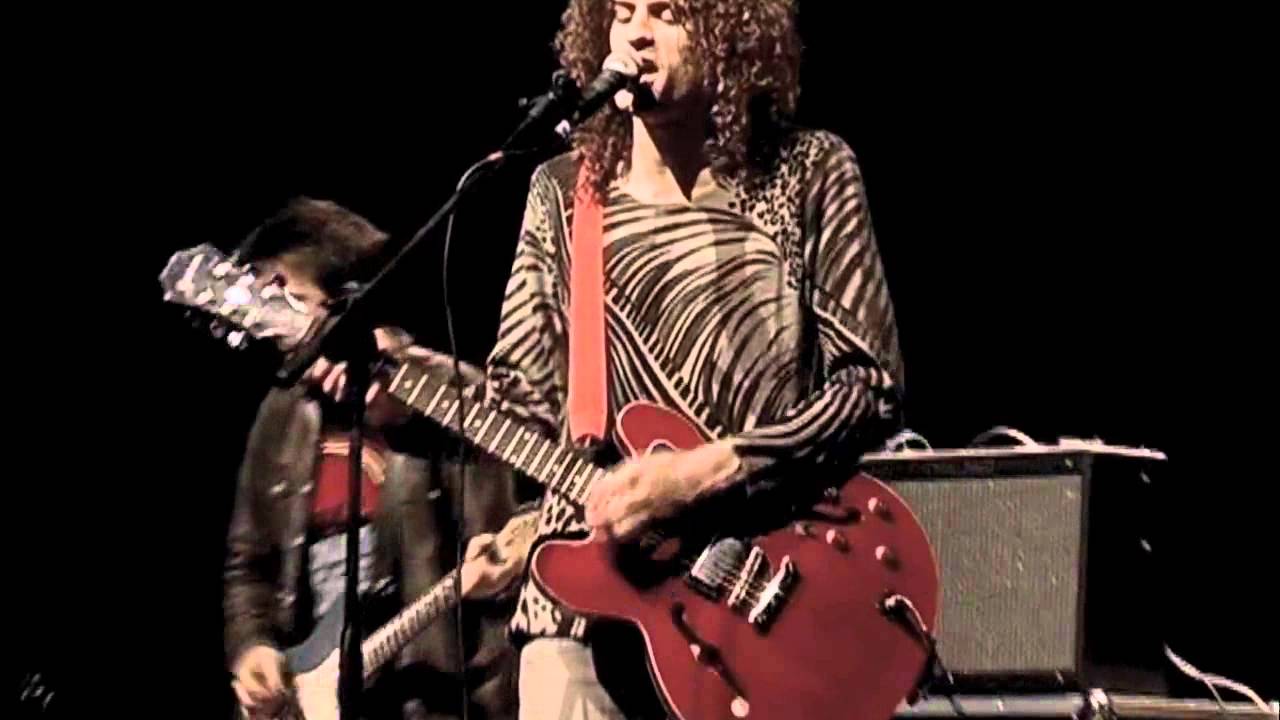 Grubb - So Little (en vivo) 01/12/10