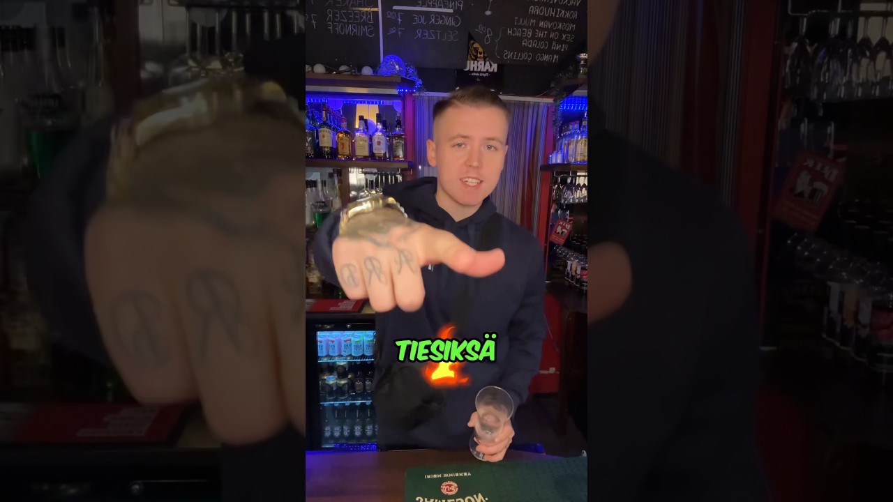 T&Auml;&Auml; FROZEN VESIMELONI DRINKKI SUN ON PAKKO TESTAA!🚀 #resepti #juoma #fitbroidit #ruokavinkki