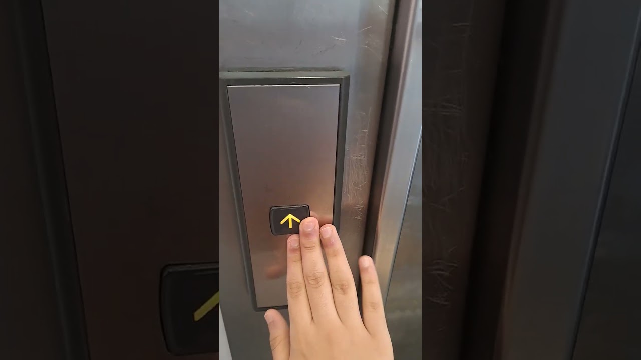 *GOING UP* Mitsubishi Traction Elevator - IKEA - Jeddah, Saudi Arabia