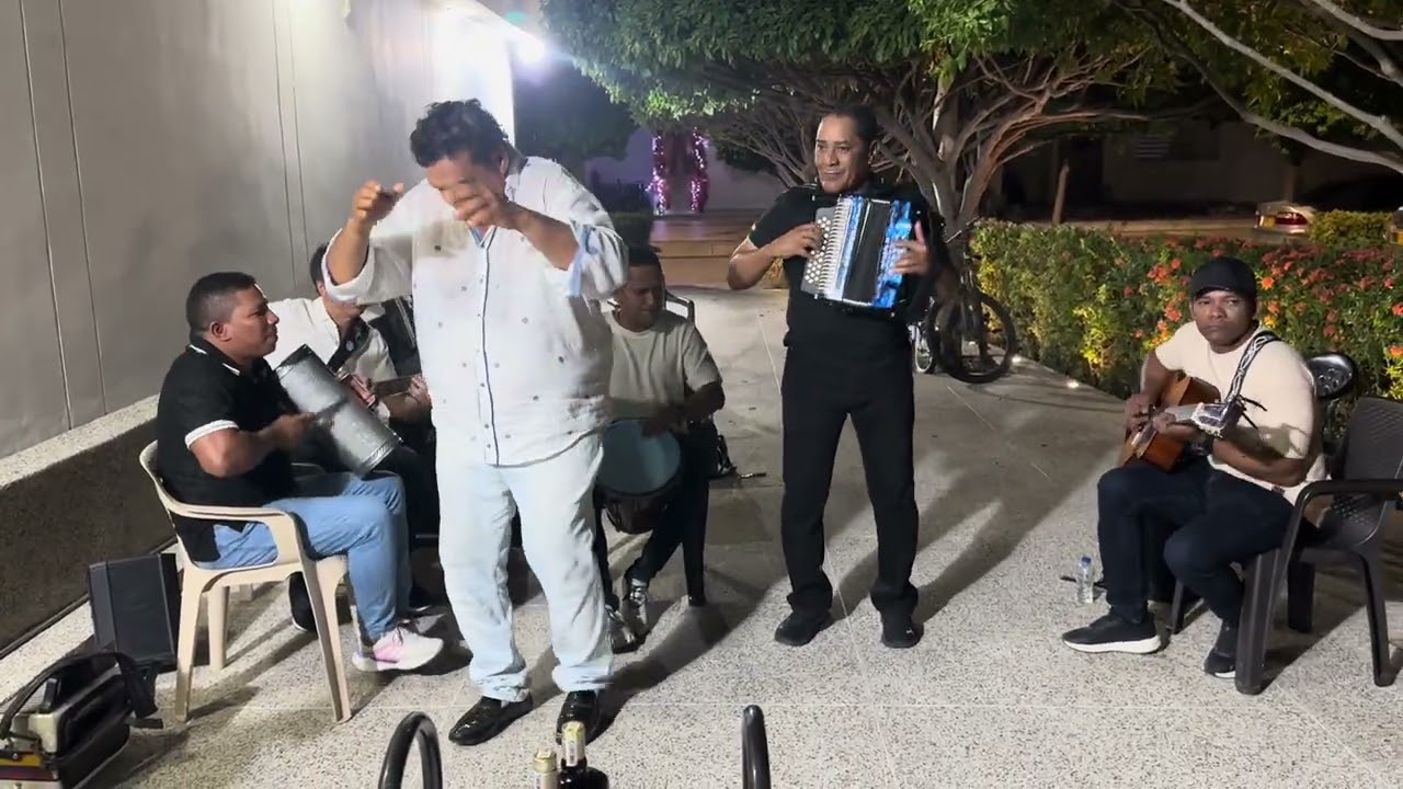 EL HIJO DE PATILLAL ARMANDO MENDOZA Y JHONY GÁMEZ 