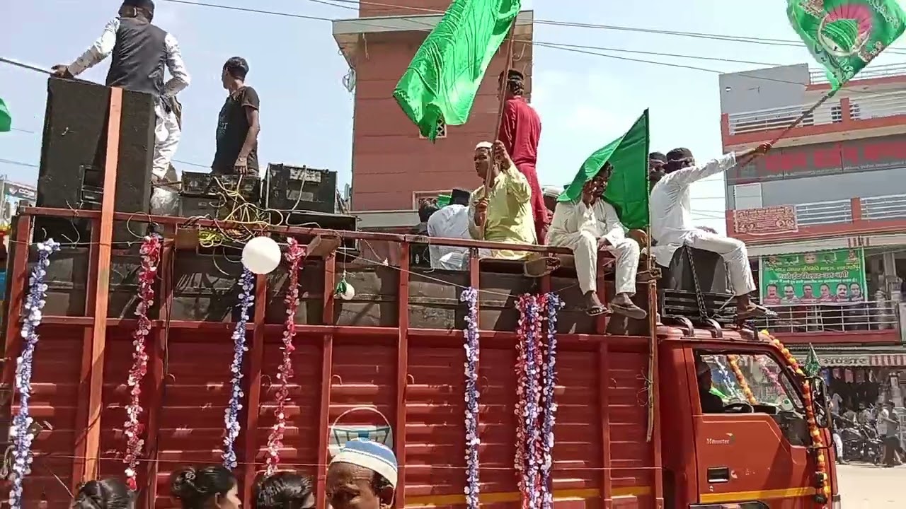 shahjahanpur me bade dhoom dham se 🌹🌹barah batat #🌹🌹🌙🌙👌👌#ka jhulus nikla #satish vlog spn#