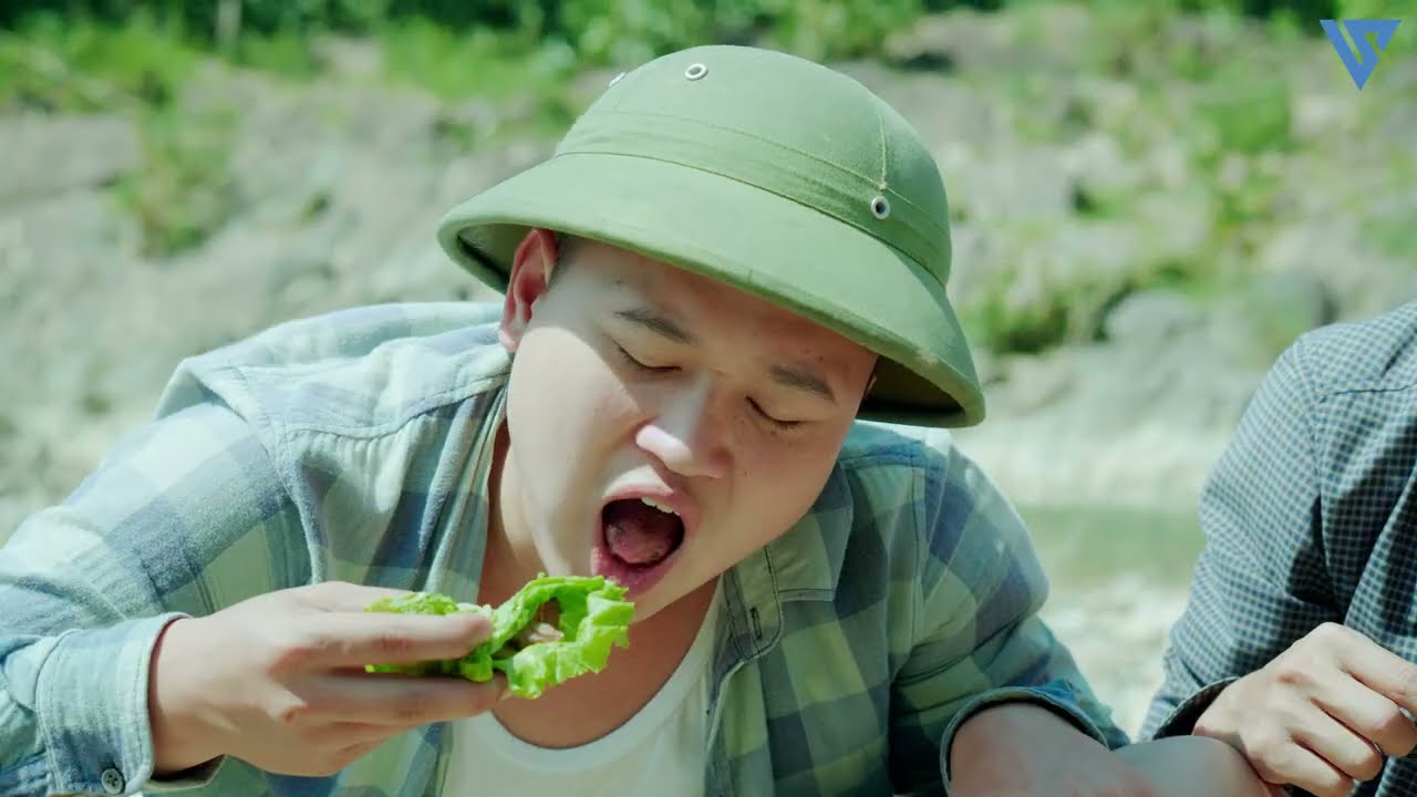 Anh Trai Mũ Cối Dùng Kế Lấy Lại Bộ Lòng Làm Món Lòng Nướng Đá Cuội Siêu Ngon
