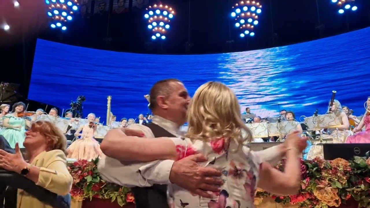 Andre Rieu - 08 An der schönen blauen Donau (The Blue Danube), Op.314 - Bratislava 31.5.2022