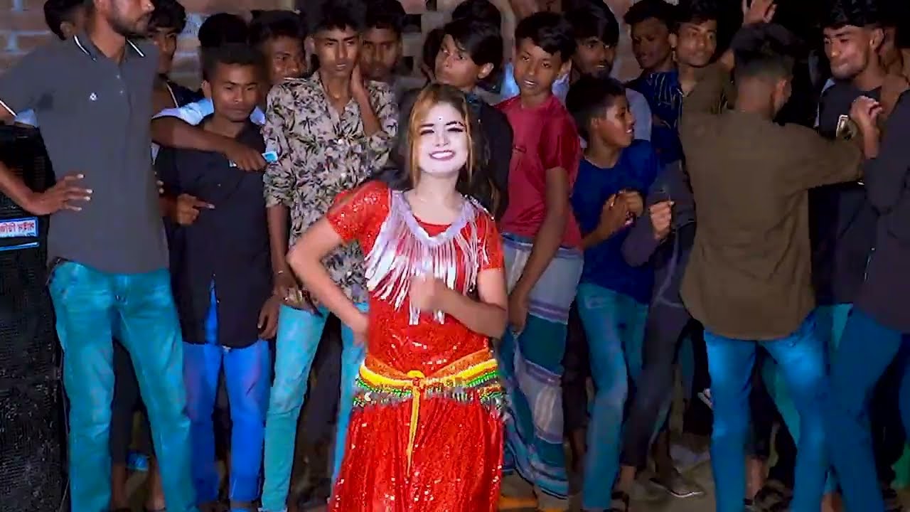 বিয়ে বাড়ির উরাধুরা নাচ | Amar Thot Norom | আমার ঠোঁট নরম | Bangla Wedding Dance Performance