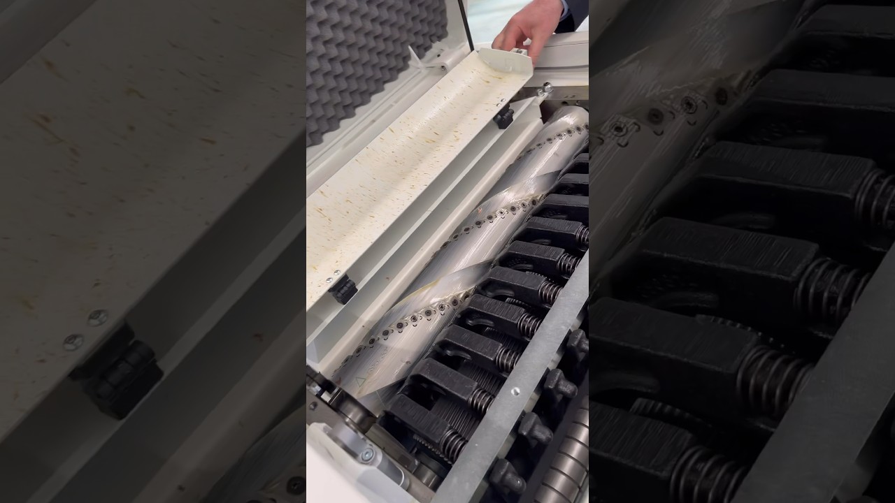 Посмотрите на этот большой строгальный станок SCM, который я видел в Италии! #деревообработка #ин...