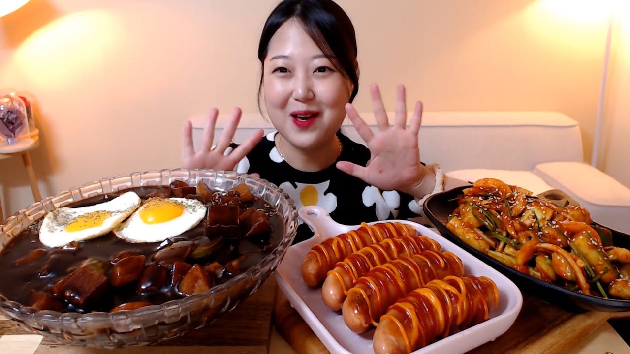 오랜만에 촉촉하게 비벼먹는 짜장밥과 아삭소리가 나는 뽀득 소세지 오이무침 먹방 Koreanfood Mukbang