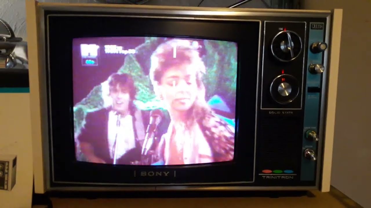 A mint first generation Sony Trinitron color television KV-1310
