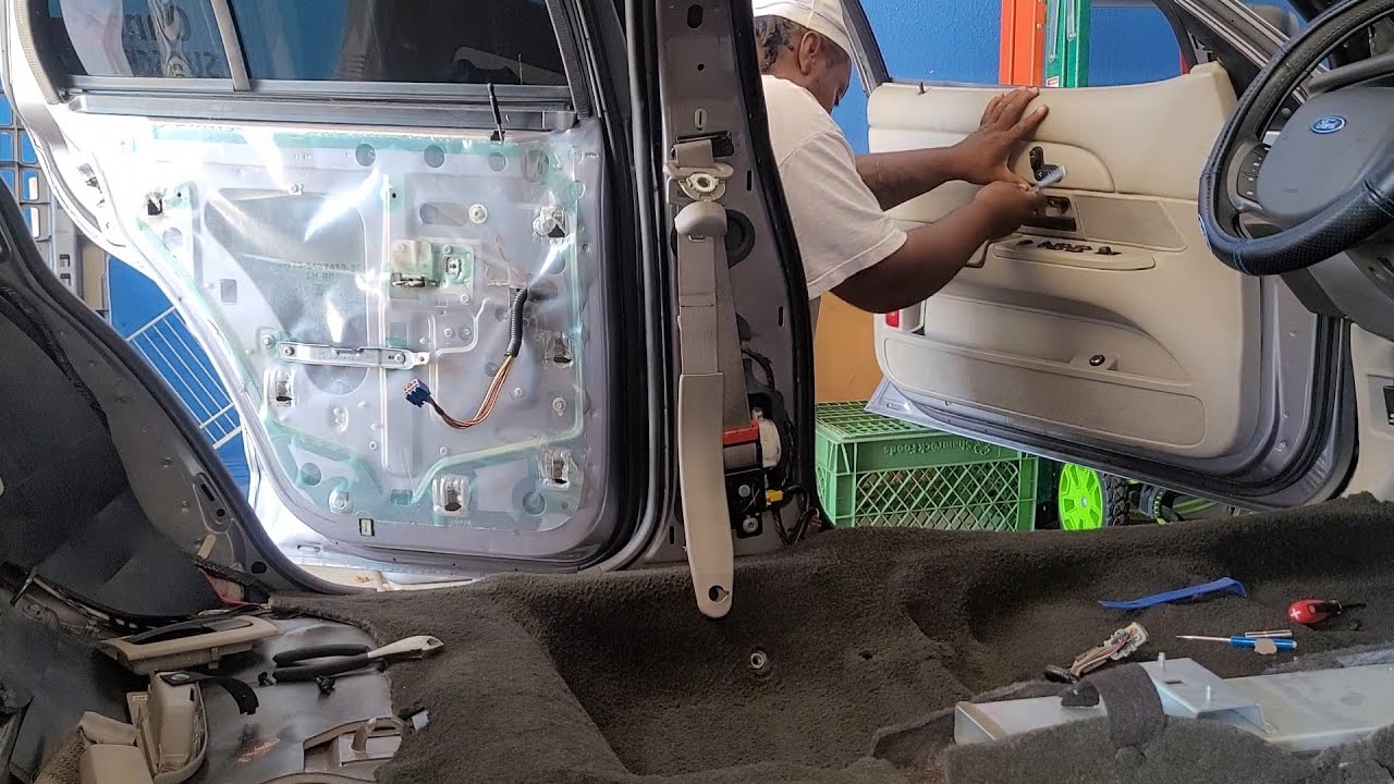 Crown Victoria Interior taking out part 3.