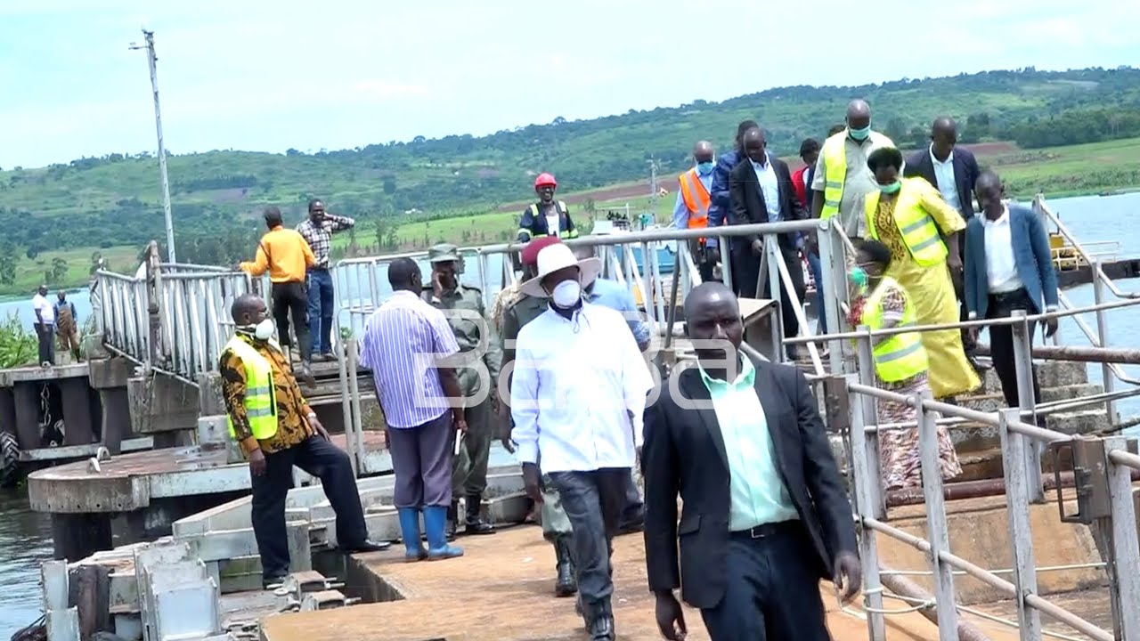 President Museveni makes surprise visit to Jinja pier to ascertain works on the floating Island