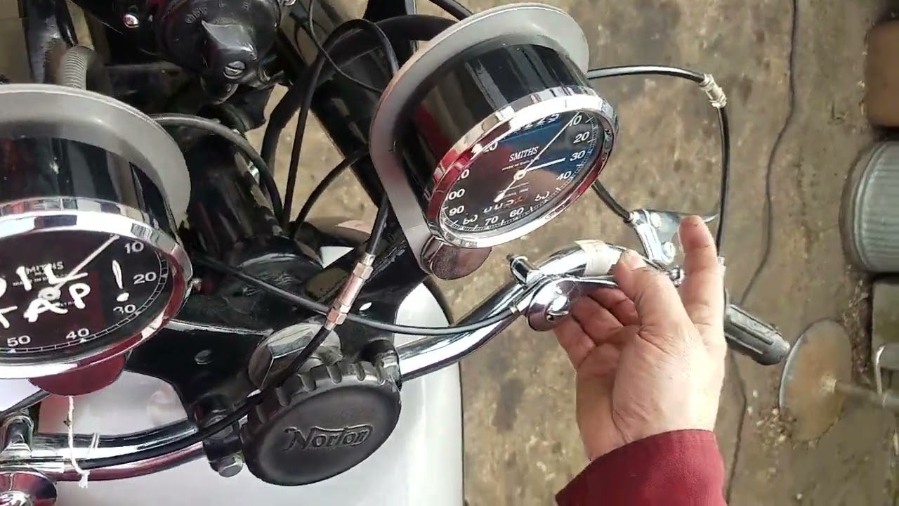 1949 Norton International Model 30 500cc at Andy Tiernans #08626NRT