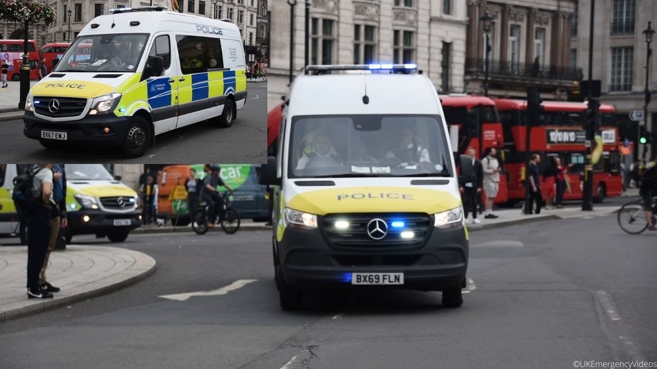 Metropolitan Police - 4 Public Order Vans Responding Through Trafalgar Square on Lights + Sirens!