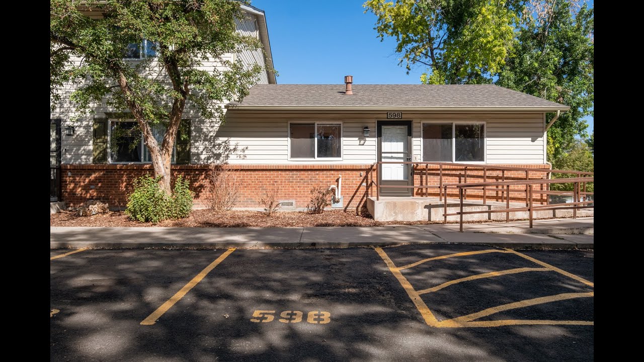 Lakewood Rental Units 2BR/1BA by Lakewood Property Manager