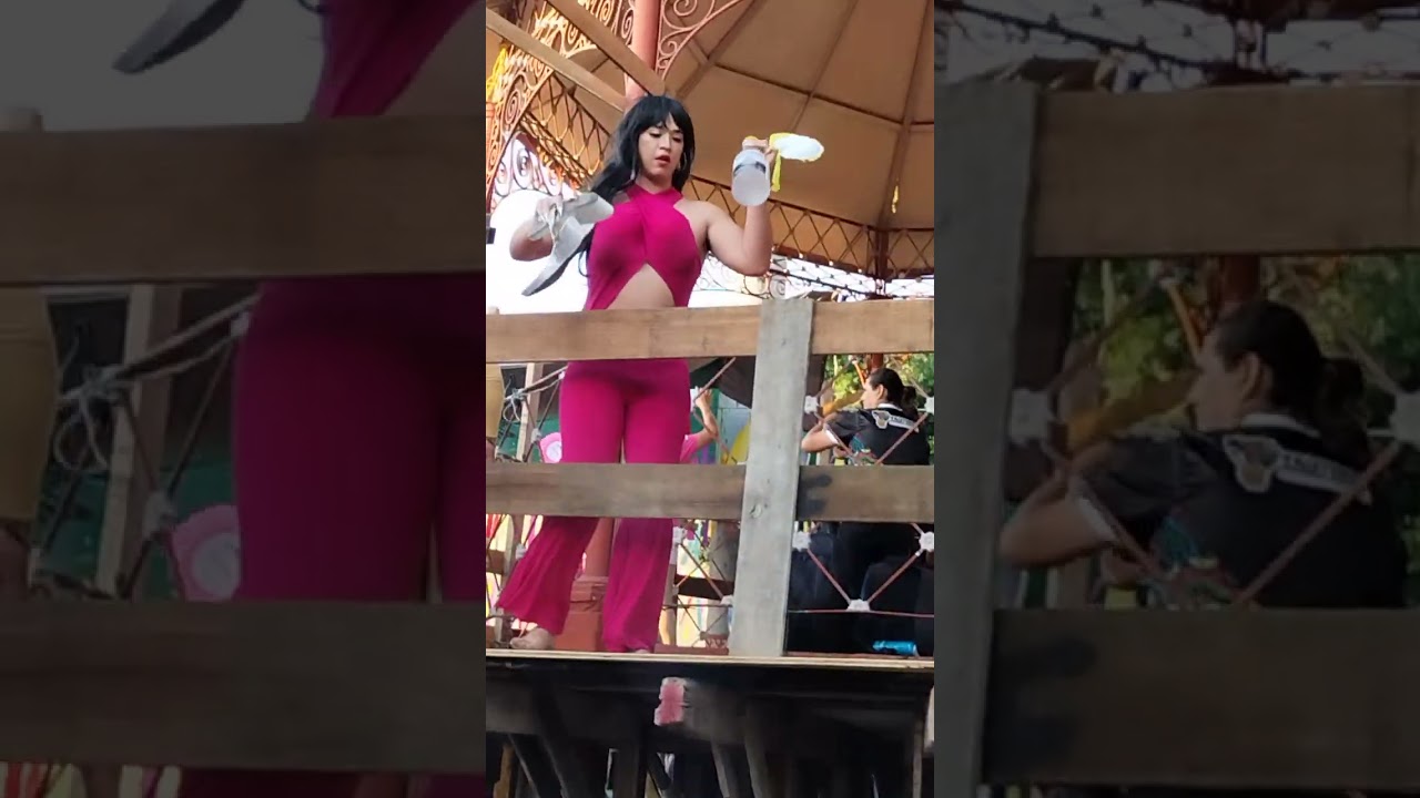 Carnaval Yautepec 2023... viudas finalistas haciendo sus mejores movimientos.