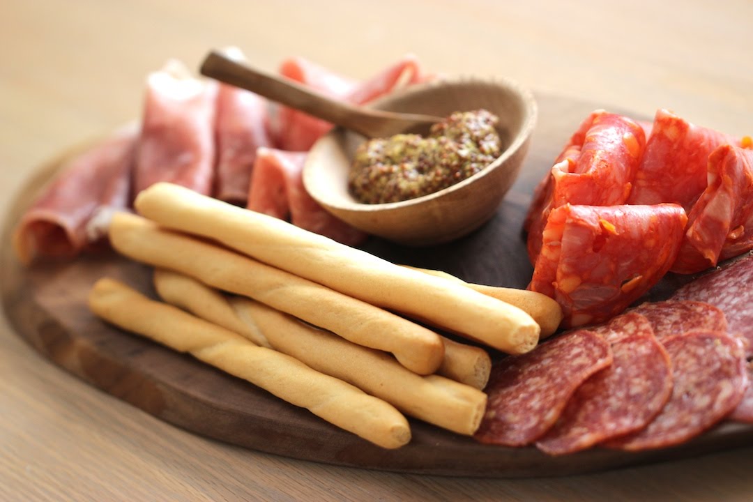 How-To Make a Charcuterie Board| BETH'S HOLIDAY HELPER SERIES