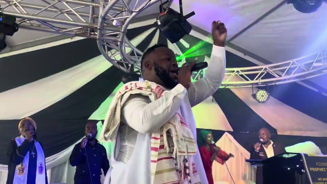 Dr Fred Mdletshe - Ngabe sesihlulekile Nkosi yami (Vk on keys)