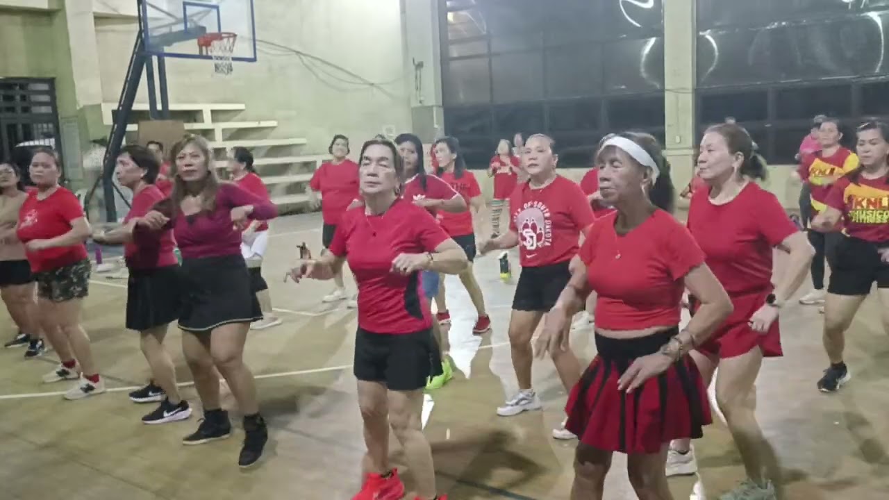 @knlphysicalfitness1425 Monday zumba with ZIN Romer. Music belongs to the rightful owner 