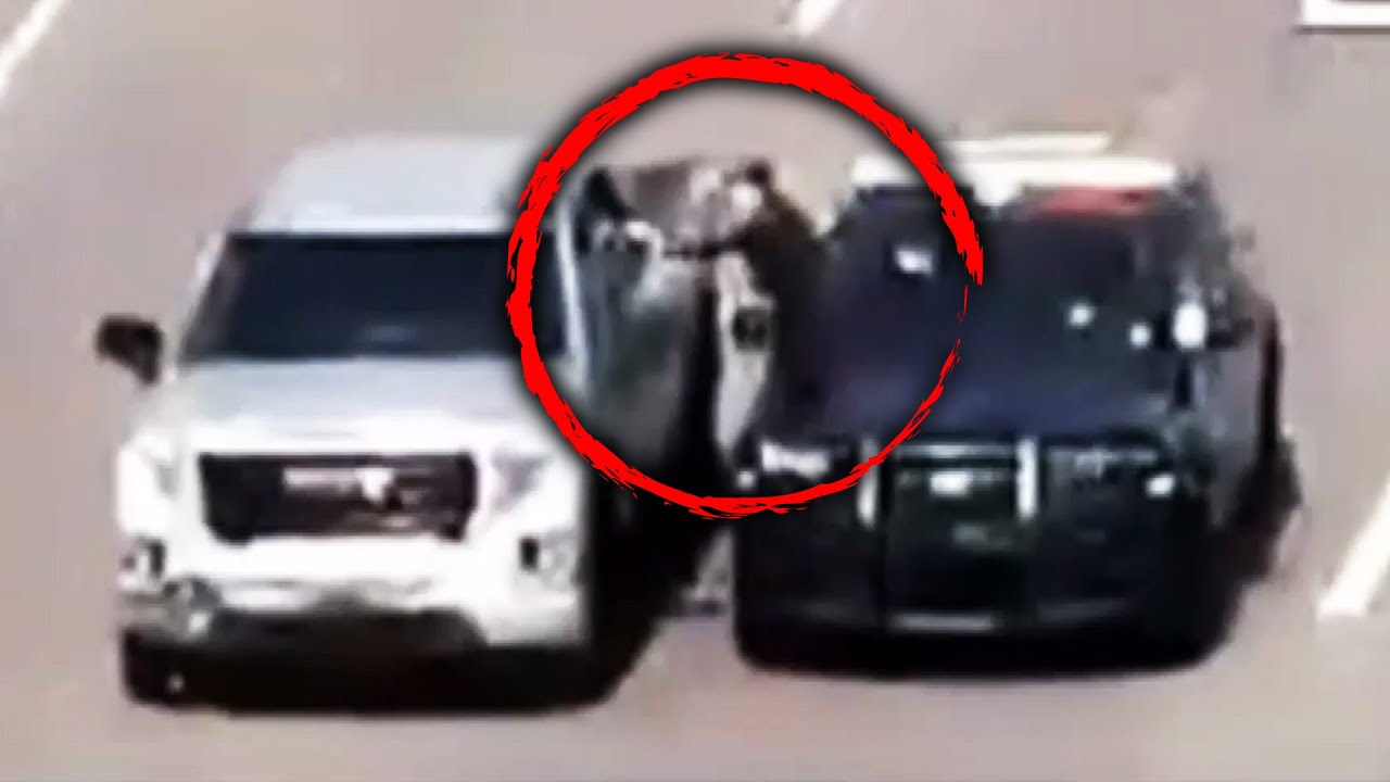 Cop Climbs Into Moving Car to Save Driver During Emergency