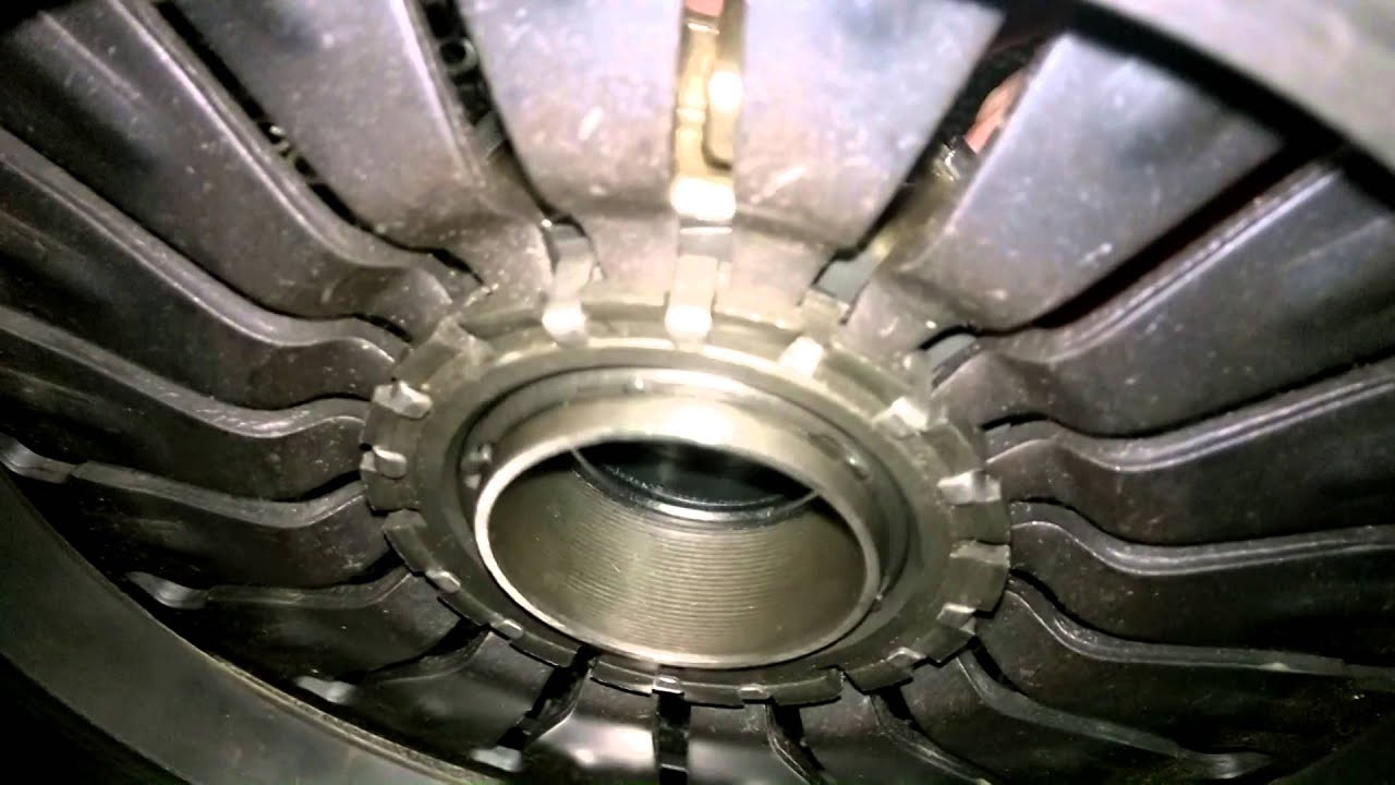 Evo 5 clutch bearing HOW IT WORKS