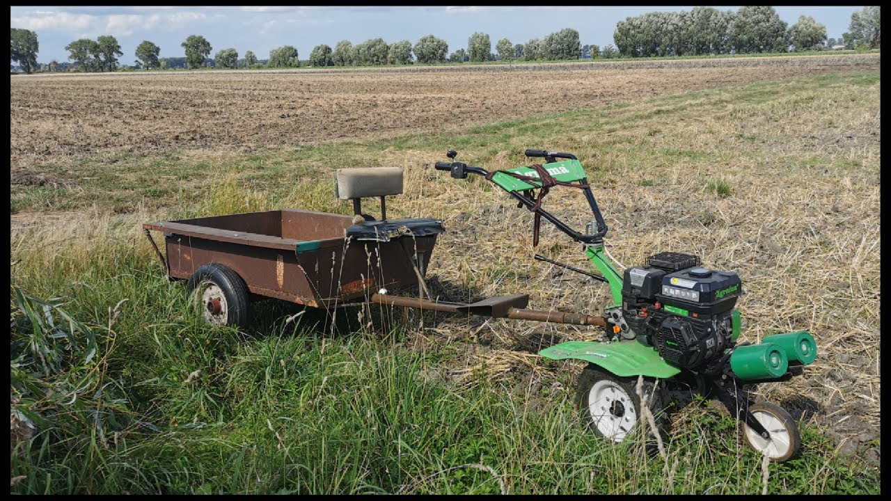 Traktorek  ogrodniczy AGROMA T7080L3G. Garden tractor AGROMA T7080L3G.