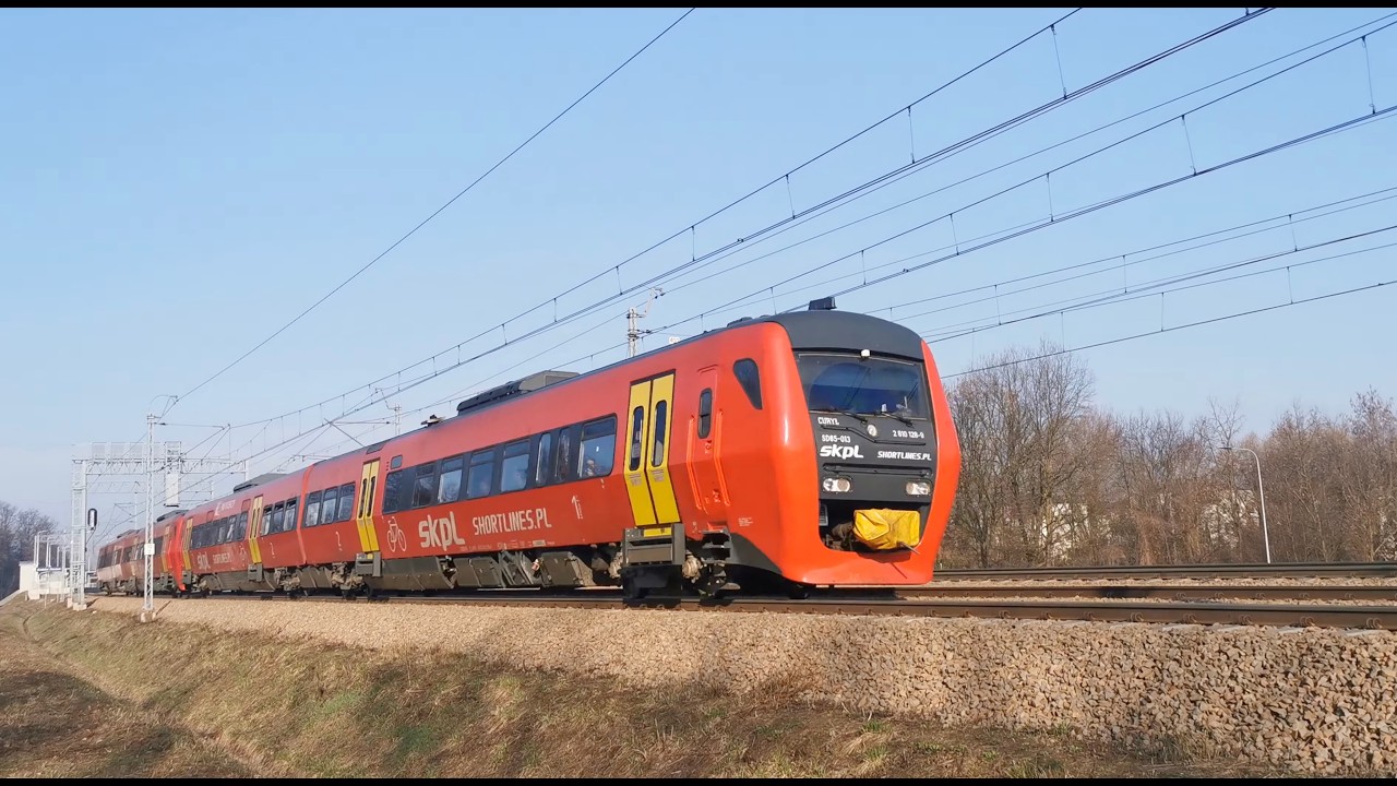 SD85-013 + SD85-008 , IC 32110 Kasztelan i EU07-012 Kolprem ze składem wagonów zbożowych