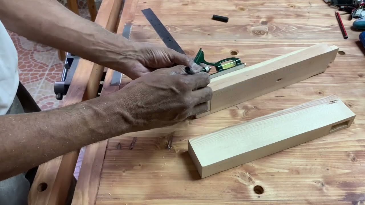 أسهل وارخص واسرع طريقة نقر ولسان الخشب صناعه مصرية باستخدام المثقاب # هواة_النجارة Mortise and Tenon
