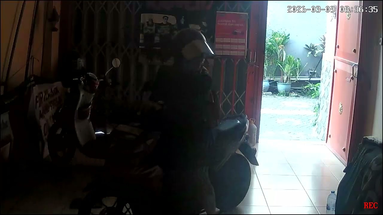 C 9326 Kristin Berangkat Magang 