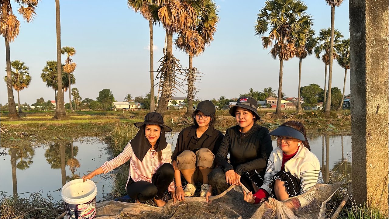 Traditional Village Fishing: Catching Fish and Crabs in the Countryside.” 🎣🦀