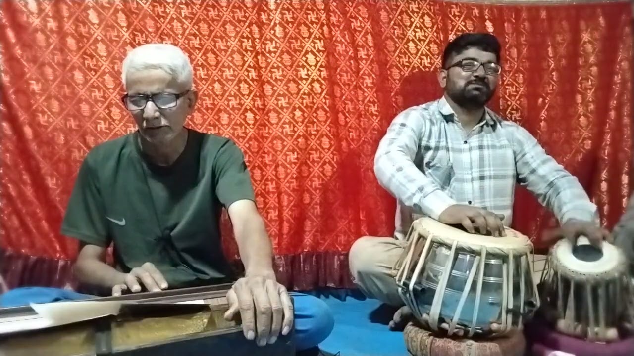 એક રામદેવ પીર બાપા નવું ભજન કપોઝ કરીયુ છે સાંભળજો સારૂ લાગે તો લાઈક કરી નાની કોમેન્ટ કરજો જય ‌બાબારી