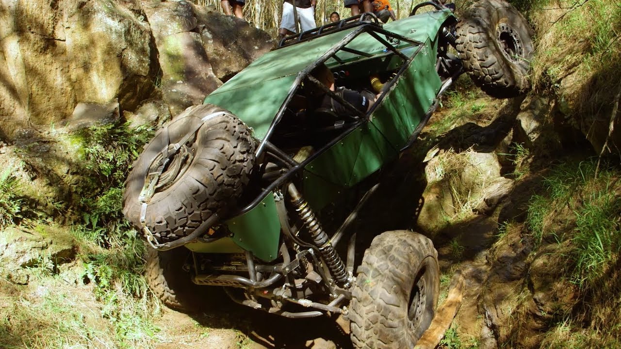 Titan Gilroy delivers a 5 Axis CNC Machining gift to Maui Rock Crawlers