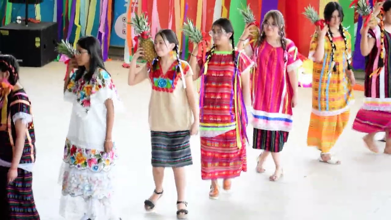 Bailable Oaxaqueño  Flor de Piña