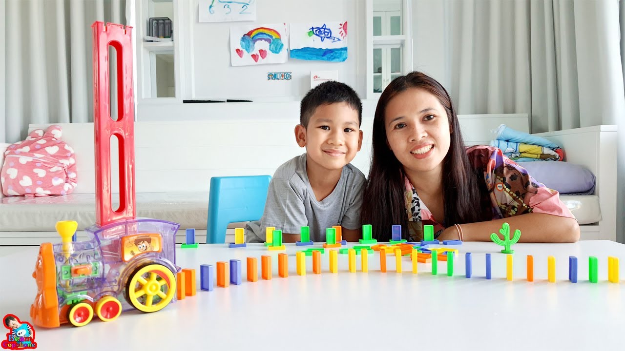 น้องบีม | รีวิวของเล่น EP187 | รถไฟวางโดมิโน่ Toys