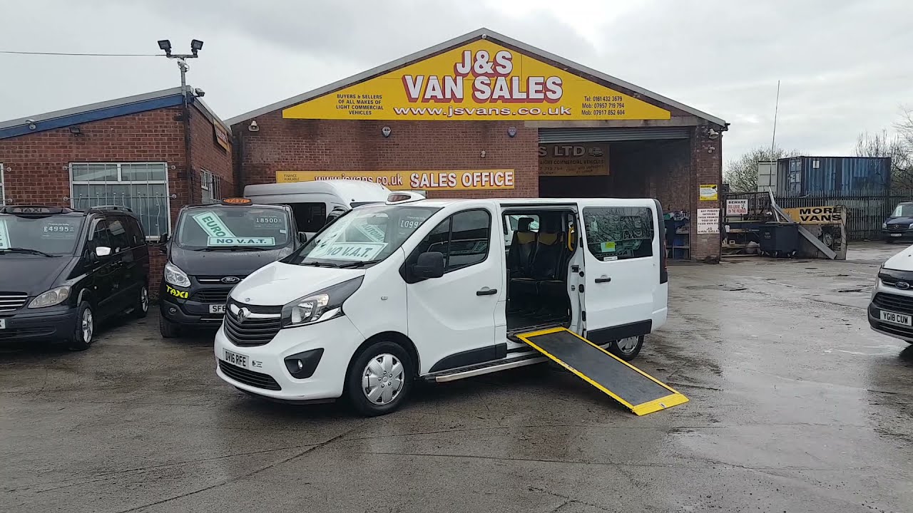 VAUXHALL VIVARO M8 VOYAGER TAXI “WHEELCHAIR ACCESS” 16 REG 166K £10995 NO VAT 0161 432 3679 SK56PH