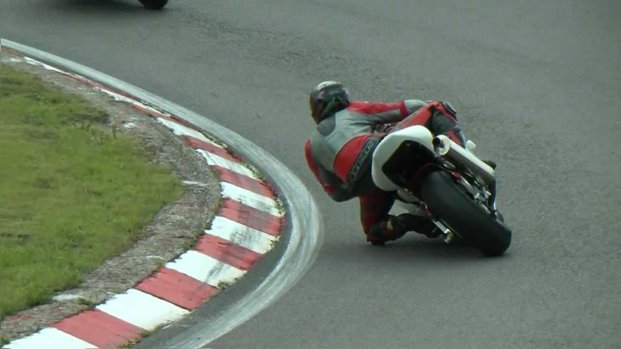 Langzame en zeer snelle motor acties tijdens circuittraining MSL. Circuit Zandvoort.