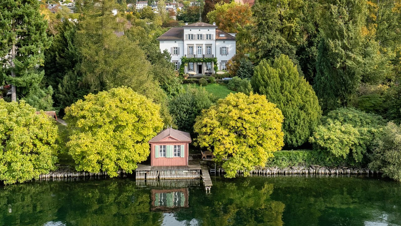 FSP is selling in the City of Zug: Historic Lakefront Estate with expansion reserve