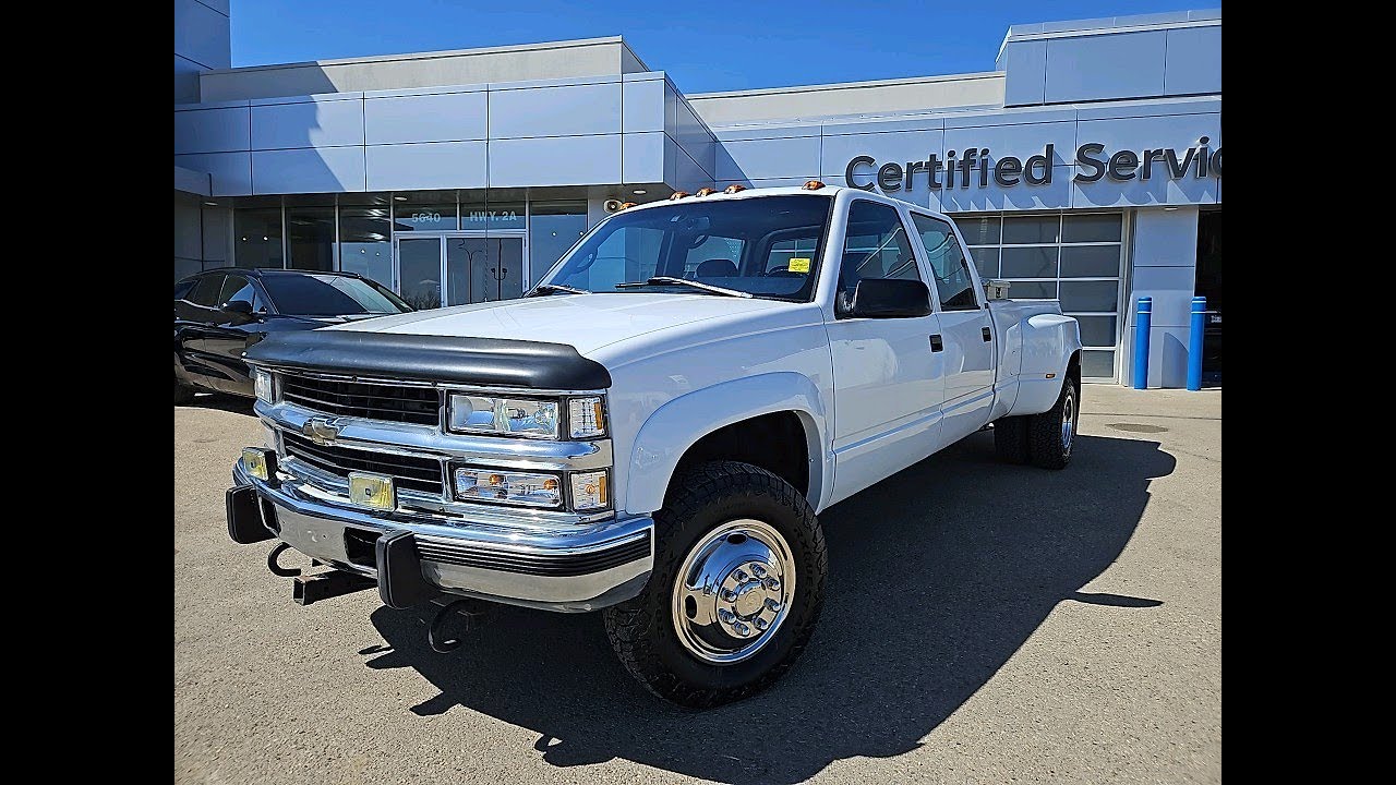 1996 Chevrolet K3500 / Dually / Truck / White - 24P030