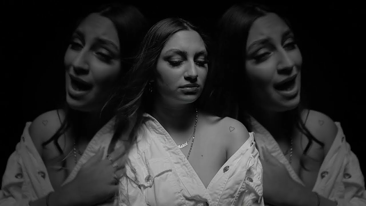 Merci B - &Ouml;r&ouml;kk&eacute; Bennem &Eacute;lsz / Official Music Video /