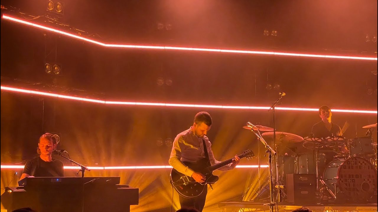 White Lies - To Lose My Life [Live at Vicar St, Dublin 21.03.22]