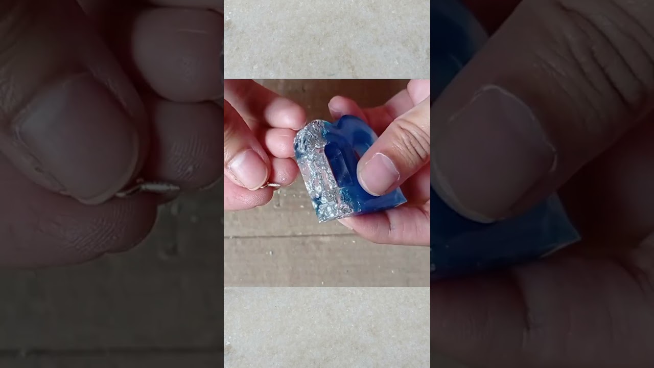 DIY Epoxy Resin Craft & Accessories | Making Resin Alphabet Letter Keychain | Silver Cool Icy Theme