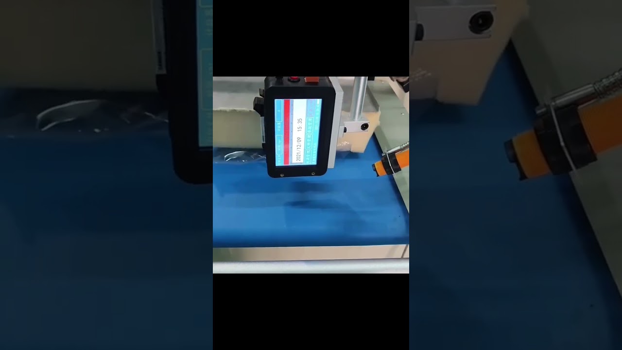 handheld inkjet printer M6 with solvent  ink cartridge mark on plastic transparent film