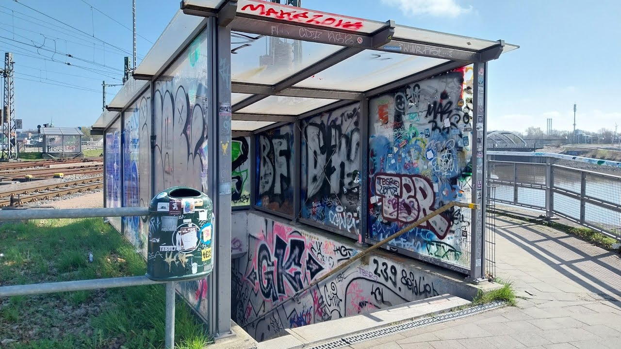 Graffiti-Unterf&uuml;hrung | Kleiner Grasbrook
