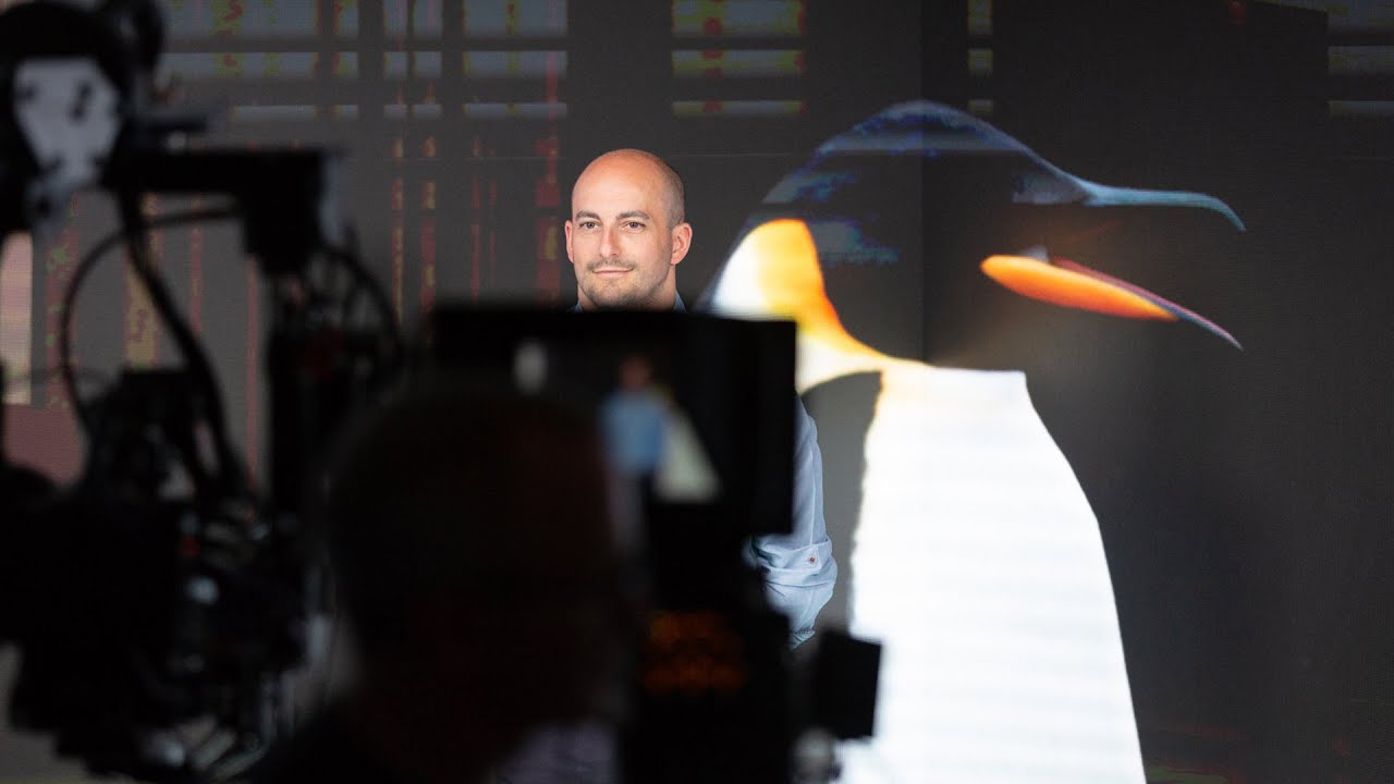 What is SmartStage and How it Replaces Green Screen?