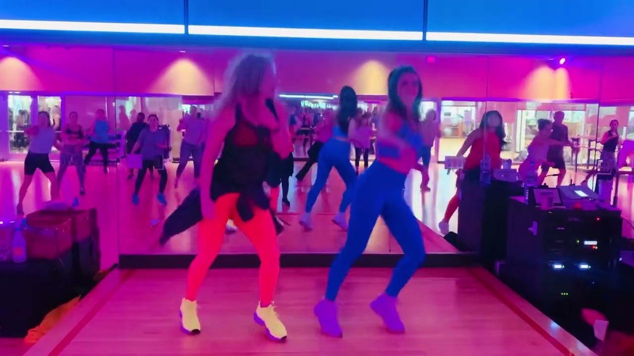 Ai papai- Anitta- zumba with DOROTA OPIO