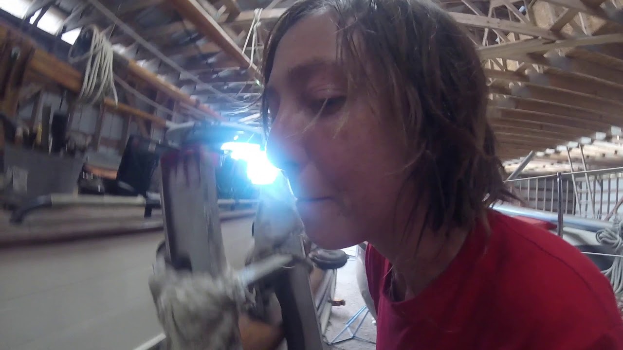 Pine Tarring the Traditional Parcel and Serviced Rigging of Norna