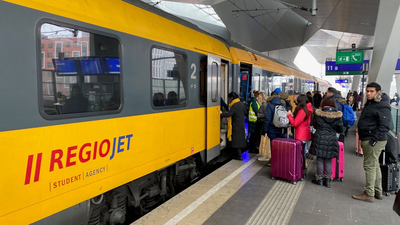 Vienna to Prague by Regiojet train from €15