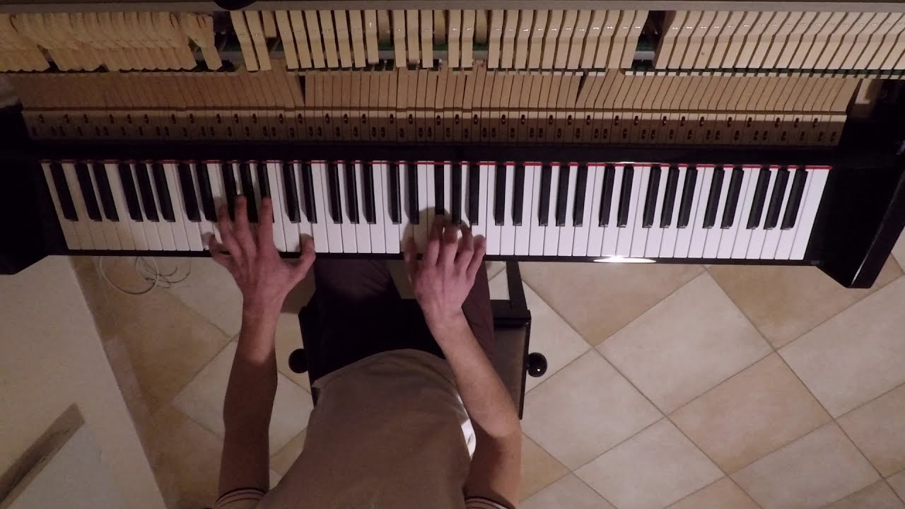Queen - Lazing On A Sunday Afternoon (original accompaniement piano part)