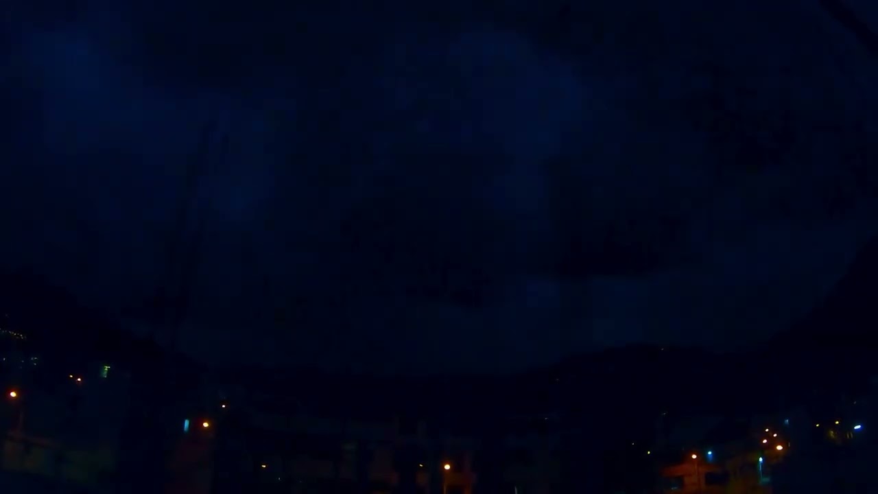 Abancay - Apurimac Thunderstorm. Ride the lightning 🚲⚡️not on beat 🖕🏽