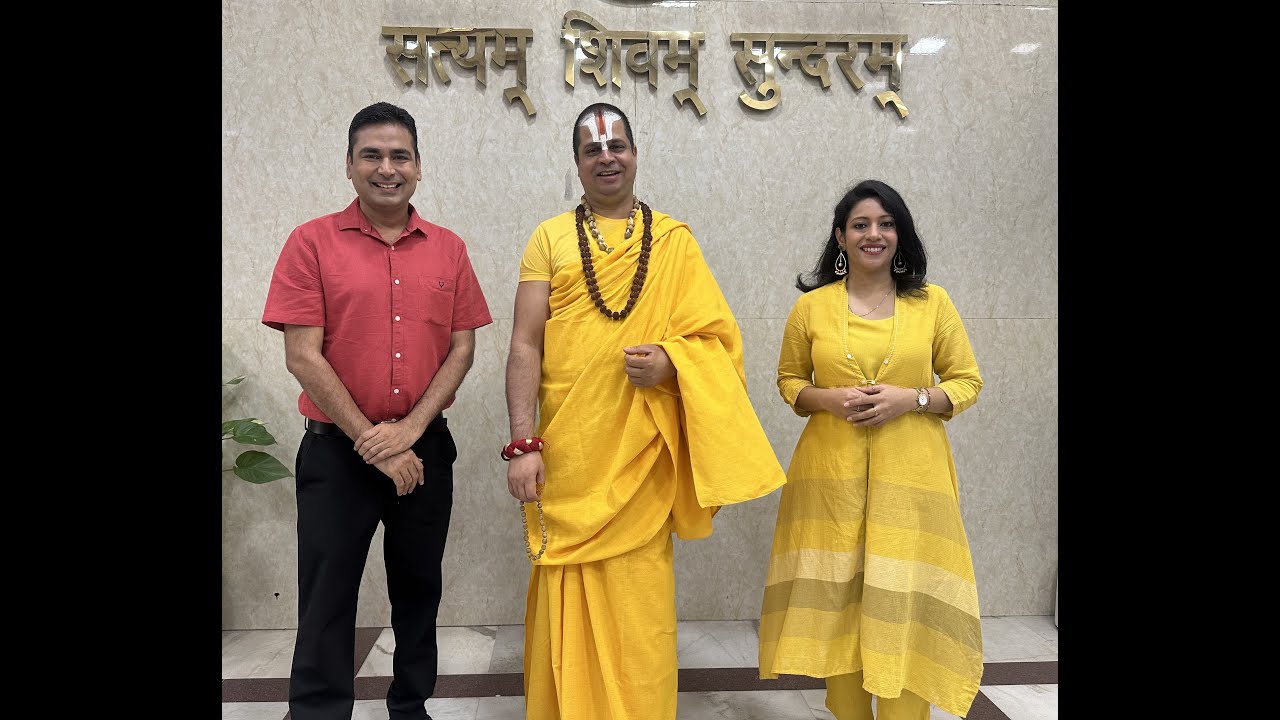 Jagadguru Satish Acharya ji Maharaj with CA Amit Arora