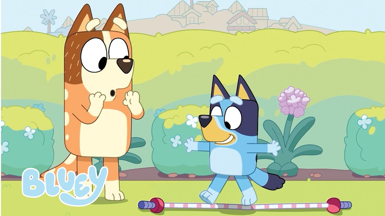 Bluey gaat de hindernisbaan te lijf 💙 🏃‍♀️ | Bluey - Officieel Nederlands kanaal